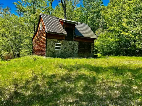 285 South Rd, Milan, NY 12581