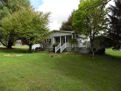 8 Crumley Van Vactor Rd, Ferndale, NY 12734