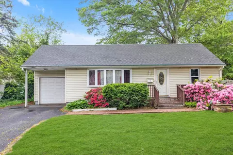 Undisclosed, Huntington Station, NY 11746