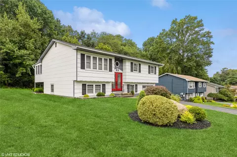 11 Sagamore Ave, Ramapo, NY 10901