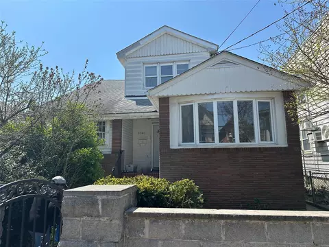 1040 E 94th St, Brooklyn, NY 11236