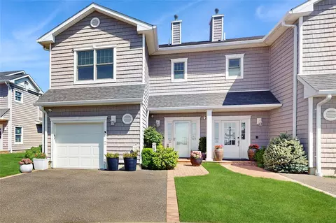 34 Ocean Watch, Hempstead, NY 11520