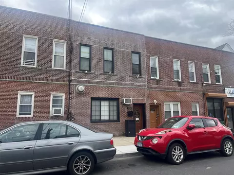 125-10 18 Ave, College Point, NY 11356