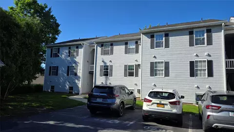 2 Lexington Hl #10, Monroe, NY 10926
