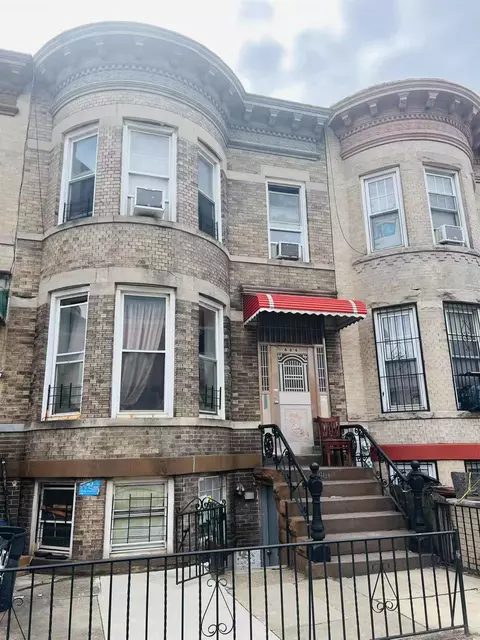 606 61st St, Brooklyn, NY 11220