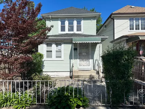 94-72 199 St, New York, NY 11423