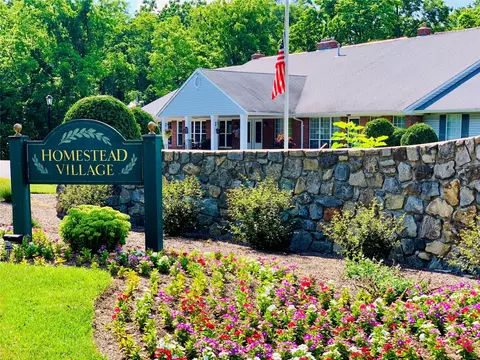 1 Olde Wagon Rd, Warwick, NY 10990