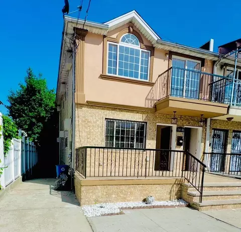 10465 Springfield Blvd, New York, NY 11429