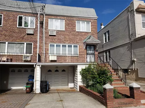 66-36 71st St, New York, NY 11379
