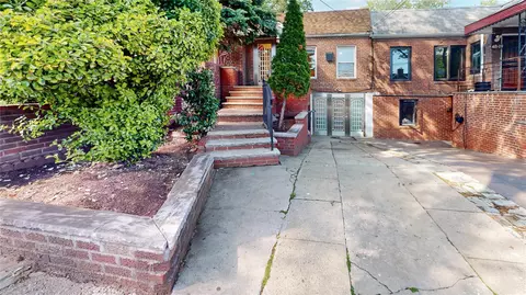 48-17 54 Ave, New York, NY 11378