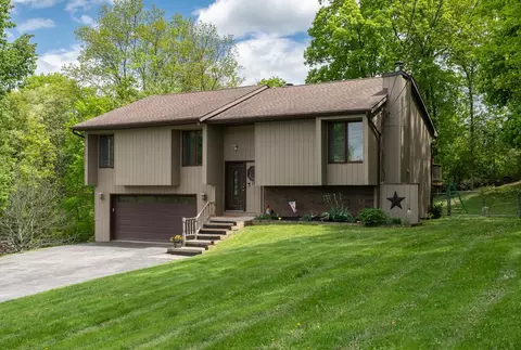 15 Marshall Dr, Poughkeepsie, NY 12601