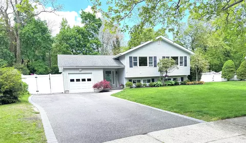 21 Salisbury Dr N, East Northport, NY 11731