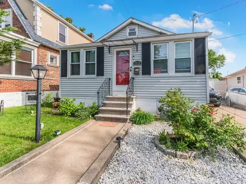 2918 Schley Ave, New York, NY 10465