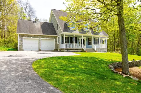 58 Travis Rd, Pleasant Valley, NY 12569