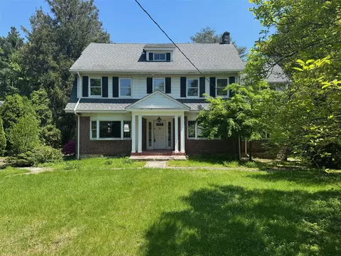 4 Meadow Rd, Scarsdale, NY 10583