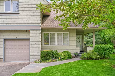 6 Insbrook Ct, Huntington, NY 11743