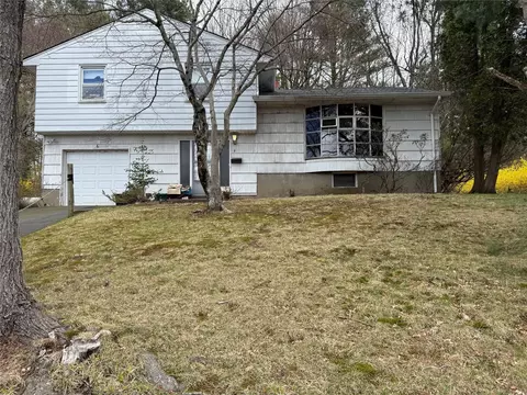 6 Van Dyke Ave, Ramapo, NY 10901