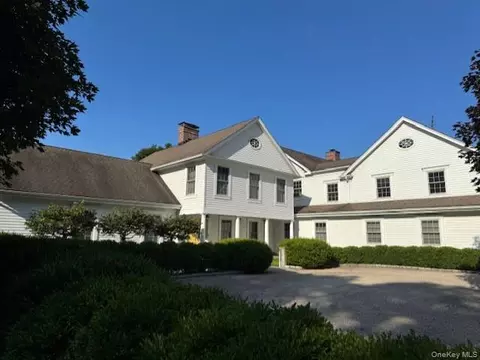 33 Pells Rd, Rhinebeck, NY 12572
