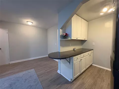 2107 Wallace Ave #6E, New York, NY 10462