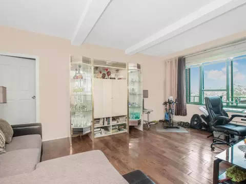 1503 Metropolitan Ave #6D, New York, NY 10462