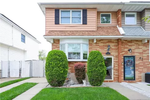 43 Winchester Ave, Staten Island, NY 10312