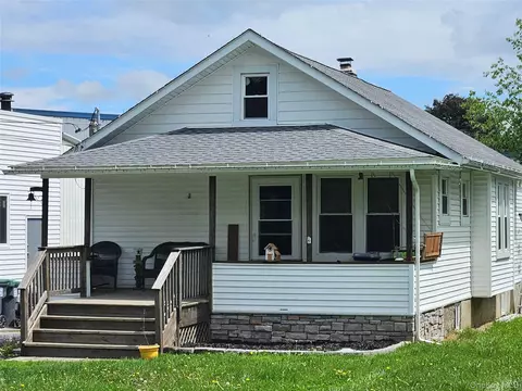 108 Homestead Ave, Maybrook, NY 12543