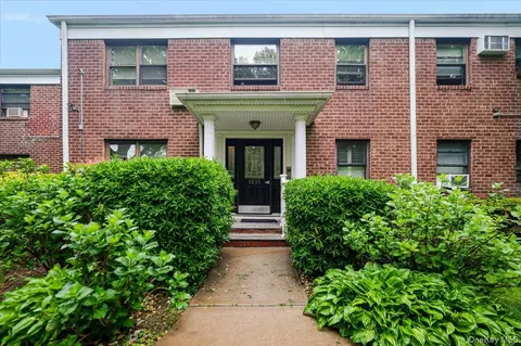 1215 E Broadway #A-13, Hewlett, NY 11557
