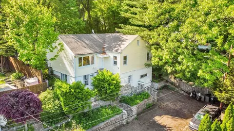 34 Aka 172 Linn Pl, Yonkers, NY 10705