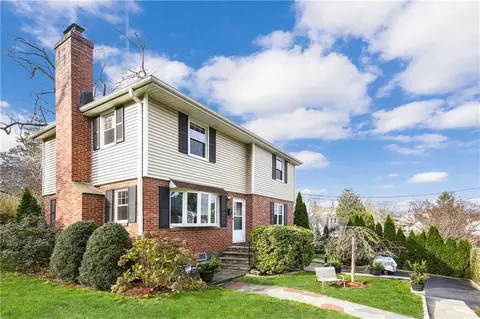57 Parkway Cir, Scarsdale, NY 10583