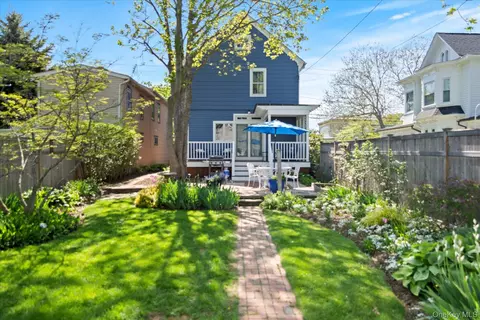 604 Main St, Greenport, NY 11944