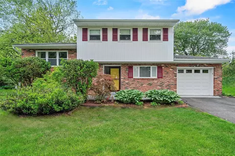 11 Convent Rd, Orangetown, NY 10962