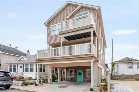 29 Indiana Ave, Long Beach, NY 11561