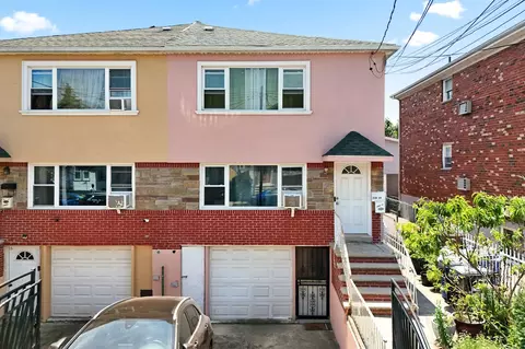 220-24 134th Rd, New York, NY 11413