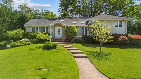 25 Belmont Dr W, North Hempstead, NY 11577