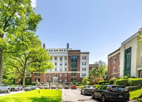 9 Brooklands #3D, Yonkers, NY 10708