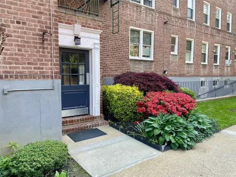 22 Mulford #6A, Hempstead, NY 11550