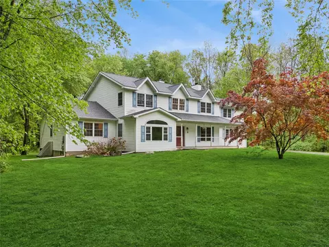 112 Creamery Rd, East Fishkill, NY 12533