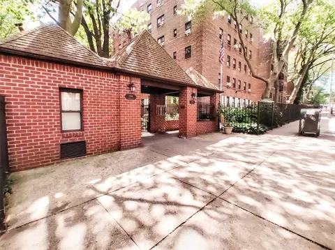 118-60 Metropolitan Ave #6F, Kew Gardens, NY 11415