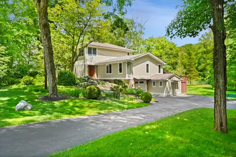 36 Nichols Rd, North Castle, NY 10504