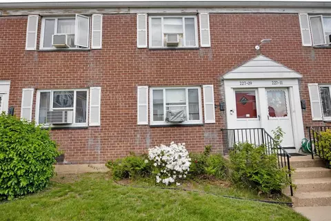 227-09 Hillside Ave #5-17 DUPLEX, New York, NY 11427