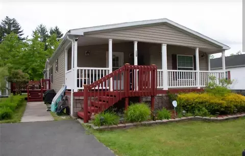 12 Gardenia Dr, Thompson, NY 12701