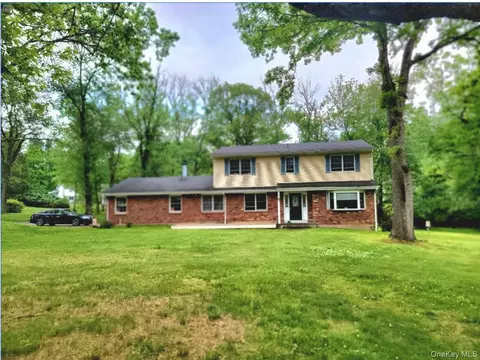 121 Sunset Rd, Orangetown, NY 10913