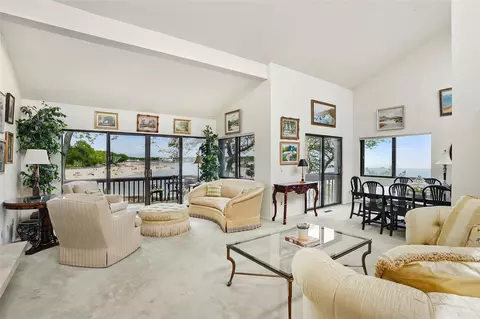 16 Waters Edge #16, Rye, NY 10580