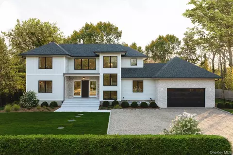 26 Pine Tree Rd, Southampton, NY 11968