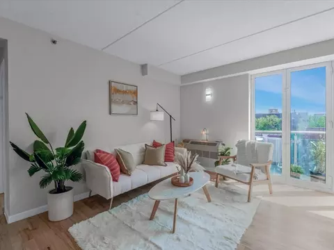 88-20 Parsons Blvd #6D, Jamaica, NY 11432