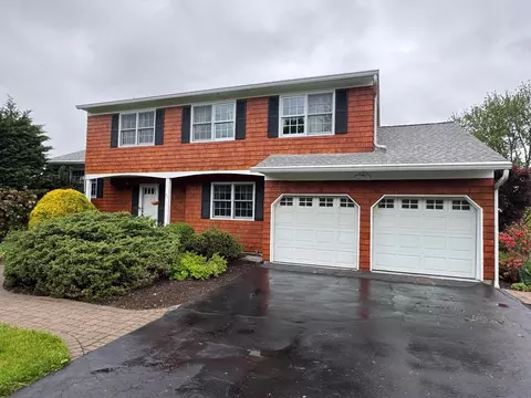 3305 Nutly Cir, Yorktown, NY 10598