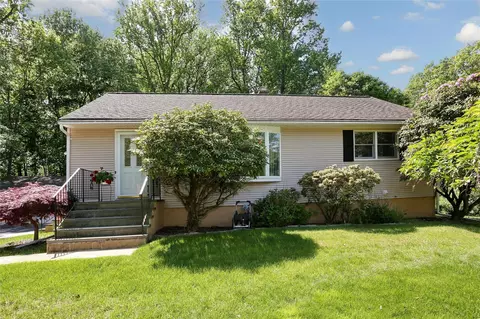 11 Bell Ln, Ramapo, NY 10977