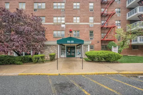 86-10 151st Ave #3F, New York, NY 11414