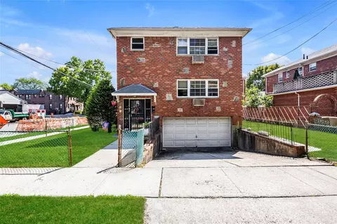 151-84 17th Rd, New York, NY 11357