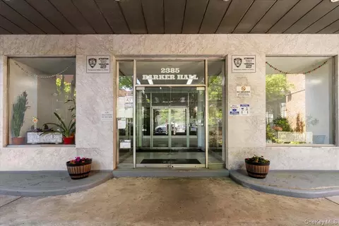 2385 Barker Ave #1D, New York, NY 10467